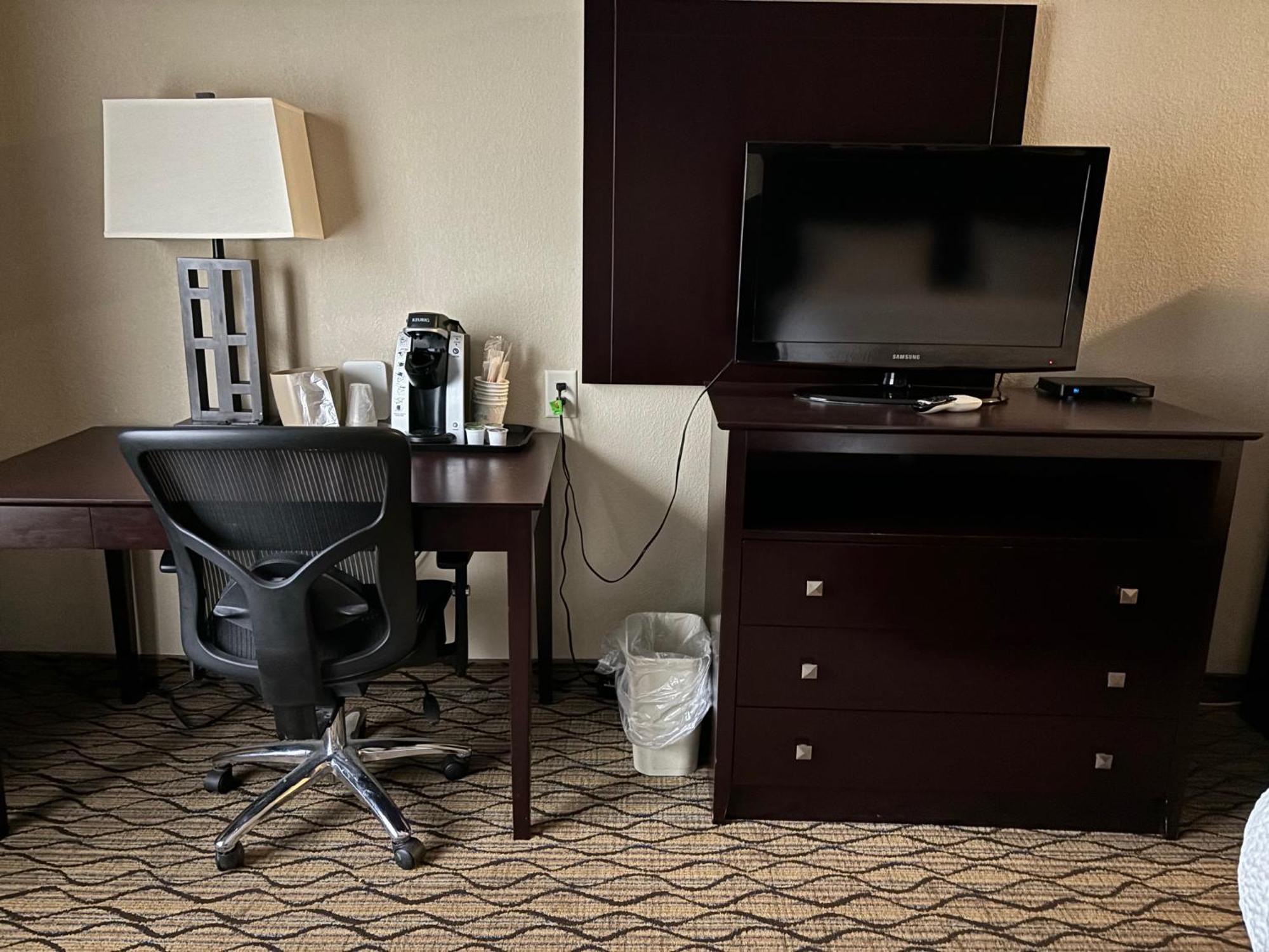 Holiday Inn Express Belle Vernon Exterior foto